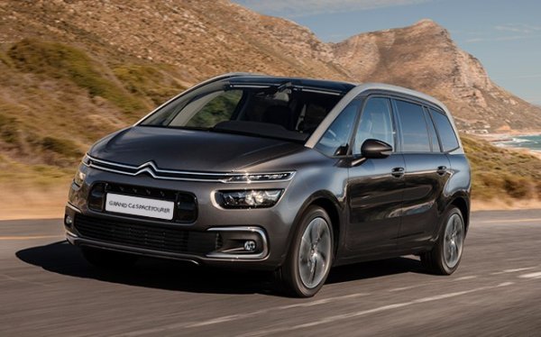 Citro&euml;n Grand C4 SpaceTourer е добре оборудван, стилен и един от най-комфортните MPV модели. Той има 7 многофункционални места за седем души и огромен багажник, когато третият ред седалки е сгънат в пода. Гамата двигатели е здрава и икономична, освен това вози много добре за кола с такъв размер. 
