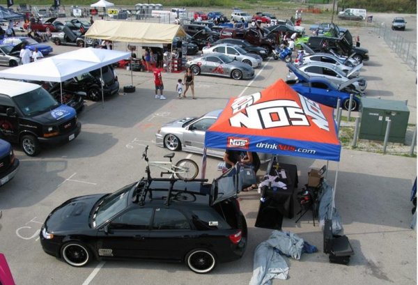 Тунинг изложението HIN Night Shift в Чикаго