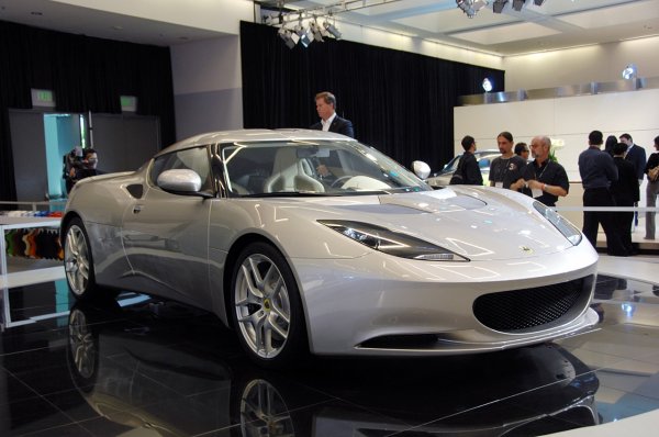 Автосалон Лос Анджелис 2008 / Lotus Evora  