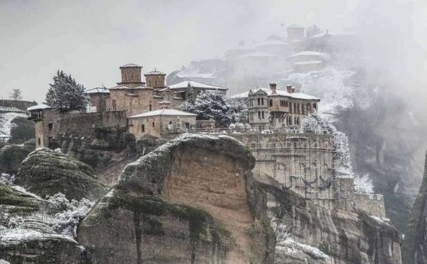 Държави, в които зимните гуми не са задължителни са Белгия, Кипър, Малта, Португалия, Унгария, Великобритания и Гърция, се казва в съобщението.
