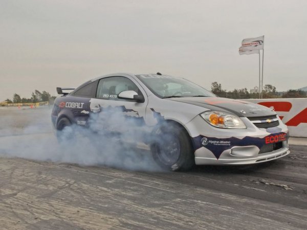 Представете си,у че току-що сте станал собственик на Ford Mustang GT, моделна година 2020 и горите от нетърпение да проверите истинските му възможности. До вас на светофара спира Chevy Cobalt от 2005 г., който вие поглеждате пренебрежително, тъй като не би трябвало той да бъде заплаха за вашата кола с V8 двигател. Ако обаче това е версия Phase 5, грешите сериозно.