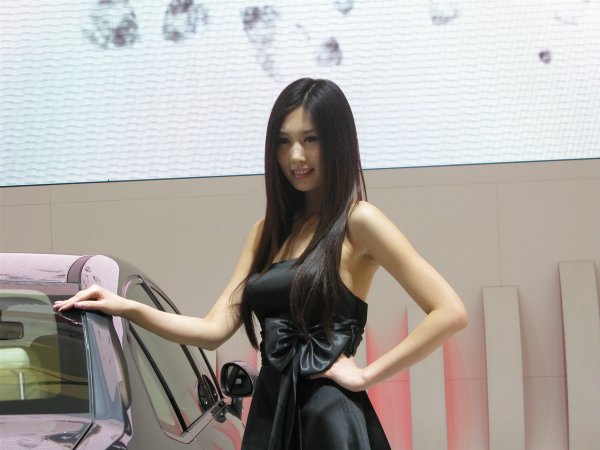 Момичетата на автосалон Шанхай 2009