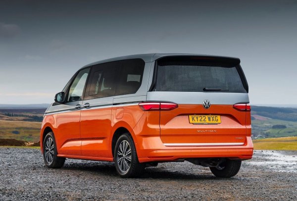 Няма нищо подобно на Multivan в сегмента. Освен размера, едно от предимствата на Multivan е неговото управление. Изобщо не се усеща като ван, което е страхотно &ndash; особено ако шофирате много в града много.