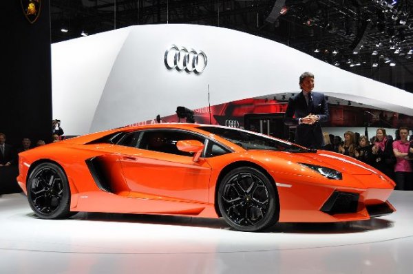 Lamborghini Aventador LP700-4