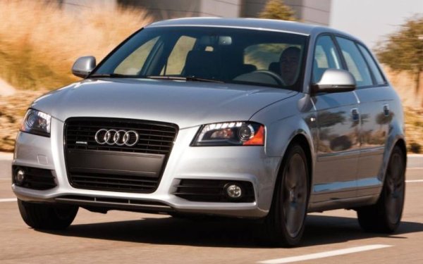 Делящият платформата си с Golf компактен модел на Audi се радва на стабилно търсене в България, но все още недостатъчно, за да попадне в десетката. 
