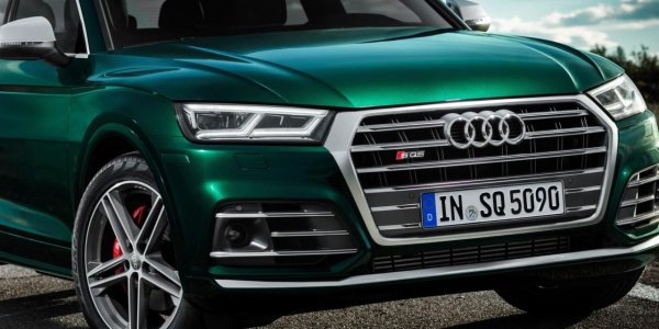 Далеч по-икономични от бензиновите мотори, те дълги години бяха основното оръжие на Европейската комисия за намаляване на емисиите. Дизелгейт и проблемите със смога в големите градове хвърлиха сянка върху този подход и дизелът претърпя огромни спадове в последните години. Но през 2019 продажбите се стабилизираха. Особено за по-големите и мощни автомобили това е единствен шанс да покрият новите стандарти - поне на първо време, а по-нататък вече дизелът може да отстъпи пред ново поколение хибриди или дори горивни клетки. Компании като Audi безмилостно ограничиха предлагането на бензинови агрегати за големите си модели, наблягайки на дизела. Това решение обаче е недостъпно за по-малките коли, защото допълнителните технологии, нужни да направят дизеловия мотор относително чист, твърде много увеличават цената. 
