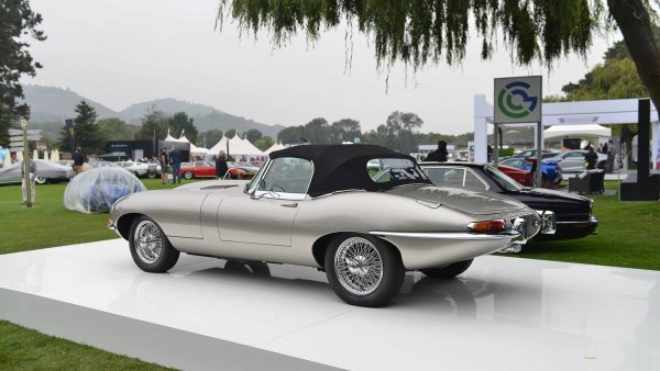 В случая оригиналният двигател е заменен с електромотор с мощост 300 к.с. и батерия с капацитет 40 кВт/ч. Обявеният от производителя пробег с едно зарежане е 270 км.  Jaguar дори предложи на собствениците на E-Type, ако имат желание, да дадат своите автомобили за превръщането им в коли на ток.
