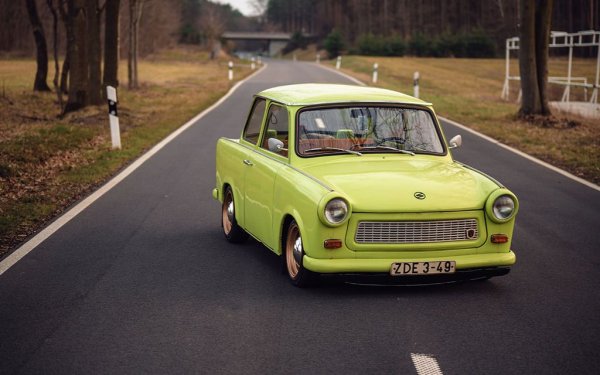 Новият 601 изглежда съвсем адекватно, дори сравнен с конкурентите от Запад. Но технологията под новата опаковка е добре позната: леко обновена версия на двутактовия двигател с мощност 23 конски сили, която по-късно (1969) ще стигне до 26 коня. Този автомобил е изнасян не само в братски социалистически страни като България, но и на запад - в Швейцария, ФРГ, Финландия, Дания, Нидерландия, Испания, Гърция, та чак до Исландия. 
