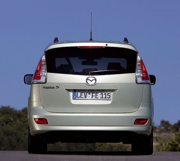 Европейска премиера на обновената Mazda5