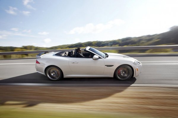 Jaguar XKR-S Convertible 