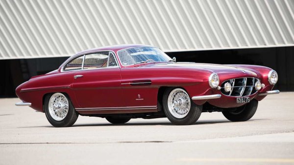 С този модел се завръщаме в средата на миналия век. Аеродинамичното купе напуска фабриката на Ghia през 1952 година, като по него е работил Джовани Савонуци.

Съществуват едва три автомобила Jaguar със Supersonic стил, като този екземпляр е продаден на търг от RM Sotheby's през 2015 година за над 1,8 милиона евро.