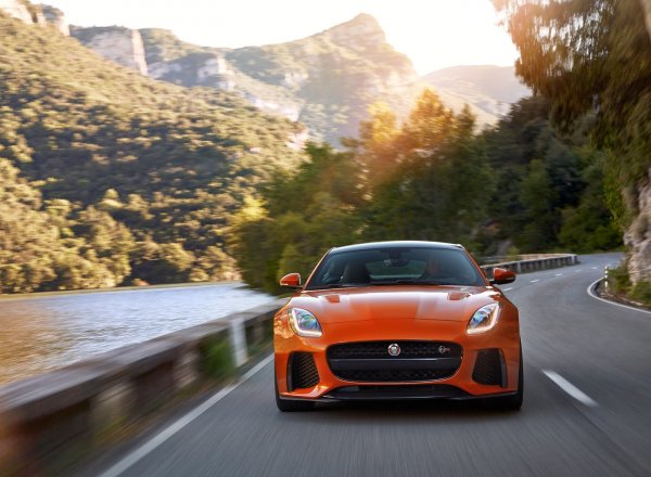 F-Type SVR 