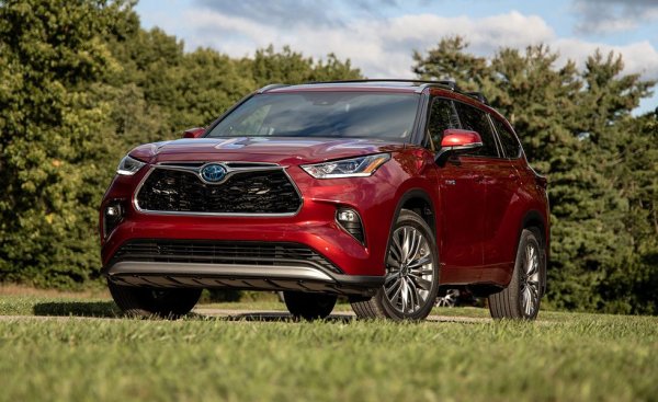 Най-продаваният SUV със 7 места в Америка, със завидните 24% ръст спрямо 2020, което бе и един от факторите, позволили на Toyota да измести GM като производител номер 1 на щатския пазар. 
