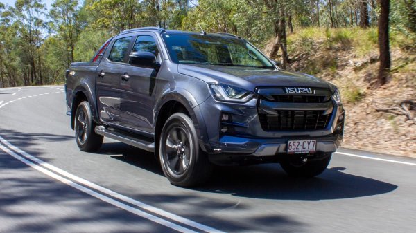 За Isuzu D-Max годината бе много добра с ръст на продажбите с впечатляващите 10% в сравнение с 2021 г. D-Max постигна този впечатляващ растеж не толкова чрез доминиране на един голям пазар, а като се справи добре в много по-малки територии.

Isuzu видя D-Max да се превръща в №1 в страни като Тайланд и Кения, като същевременно зае трето място в сектора на пикапите на жизненоважния австралийски пазар. В комбинация това прави D-Max петият най-продаван пикап в света през 2022 г.