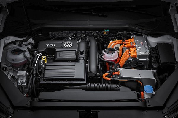 Volkswagen Passat GTE 