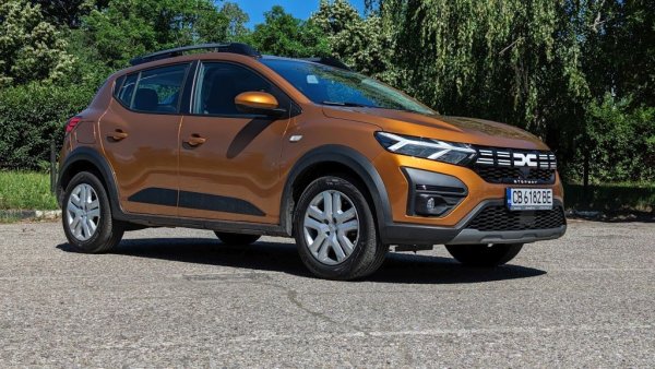 Спрямо 2024: 5%

Sandero убедително стана най-продаваният нов автомобил в Европа за миналата година. През тази засега отстъпва на Clio и 208, но на българския пазар интересът продължава да расте. 111 нови регистрации през май за румънското супермини. 
