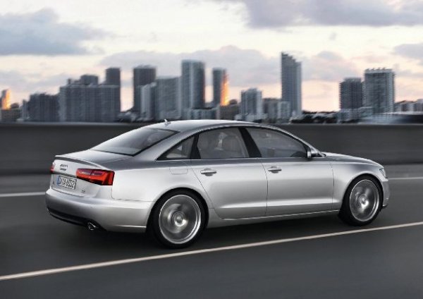 Audi A6, модел 2011 година
