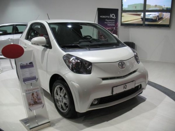 Toyota iQ / Автомобилен салон София 2009