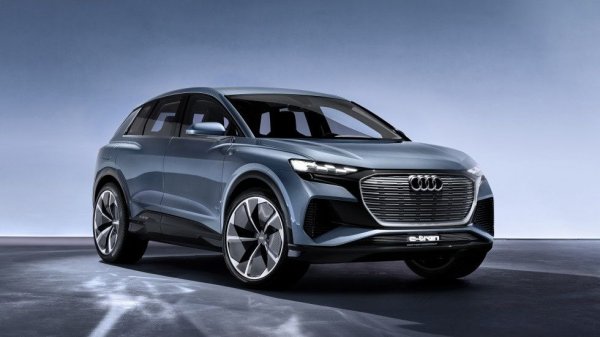 Както стана ясно, Audi атакува пазара на електромобили. През 2022 г. се очаква появата на малък градски кросоувър, в който акцентът ще бъде изместен към бързо и ефективно зареждане и дълъг живот на батерията.