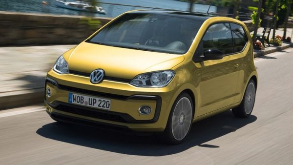 Третият модел в списъка с буквите V и W на капака. Трицилиндровият двигател с мощност 90 коня напълно стига на компактния автомобил, особено в града. Разходът пък е 4.4 л/ 100 км.