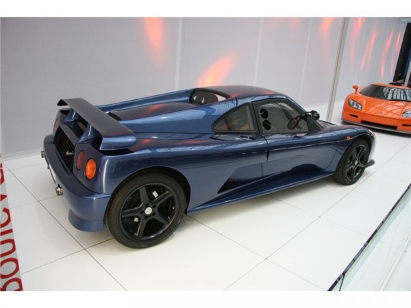 Максималната скорост която може да развие Ecosse е повече от 320 км/ч