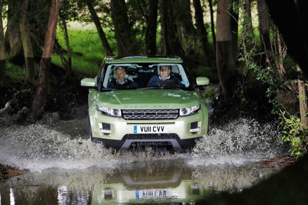 Появата на Range Rover Evoque бележи значителна промяна за Jaguar Land Rover. Като един от първите компактни SUV автомобили от висок клас, той постигна огромен успех за компанията, като я изстреля към изцяло нова група купувачи.

Evoque издигна Jaguar Land Rover по начин, по който никой от моделите му не успя да направи след това, докато не се появи новият Land Rover Defender.
