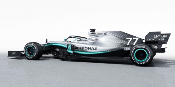 W10 на Mercedes трябва да продължи успехите на шампионите – Mercedes преследва шеста поредна световна титла при конструкторите, а Люис Хамилтън – шеста при пилотите.