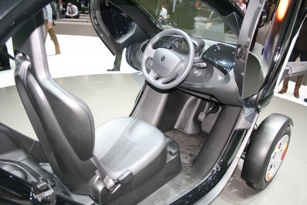 Женева 2012 / Renault Twizy