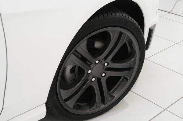 Хибриден Mercedes-Benz E-Class от Brabus