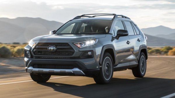 Цели 64 процента, или 129 автомобила ръст за RAV4 в сравнение с първите седем месеца на миналата година. Японският кросоувър избегна драстичните промени в цените при повечето конкуренти и сега е между най-евтините предложения в сегмента си. 
