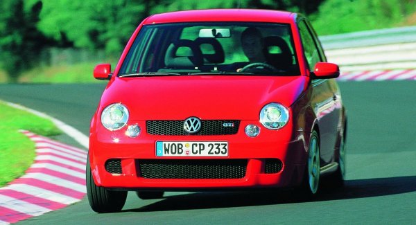 Подобно на Golf и Polo, Lupo GTI спечели доста култови последователи поради откровената си смелост и страхотно забавление. Той получи подобрени пружини и амортисьори, а окачването му беше намалено с 20 мм в сравнение с нормалното Lupo. Дебелите гуми и малкото междуосие улесниха шофирането, тъй като недозавиването беше предвидимо. 1,6-литровият предлага 126 к.с. и позволява ускорение от 0 до 100 км/ч за 8,2 секунди.