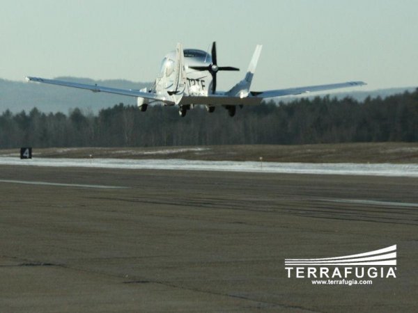 Transition Terrafugia - Първата летяща кола 