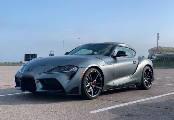 Очакванията към възродената Supra бяха огромни, тъй като нейният предшественик успя да си извоюва статуса на култов автомобил, особено сред тези, които обичат японските коли. До момента купето изглежда напълно достоен наследник, още повече, че то е колаборация между две от най-големите имена в автомобилна индустрия &ndash; Toyota и BMW.

Именно участието на баварския производител накара някои от феновете на марката да се отдръпнат, но ако те все пак успеят да седнат зад волана на този автомобил, със сигурност ще го харесат.