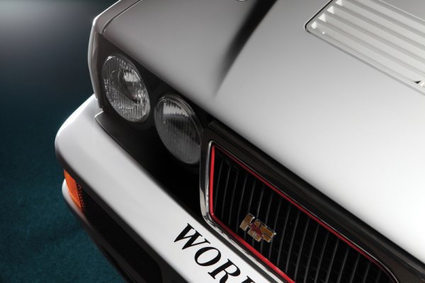 Lancia Delta HF Integrale Evoluizione 1 Martini 6