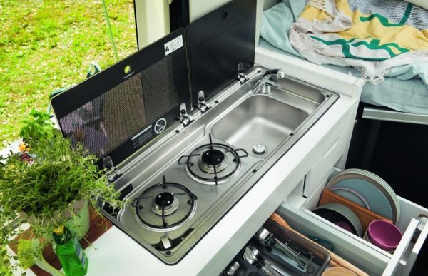 Съвсем пълноценна полева кухничка