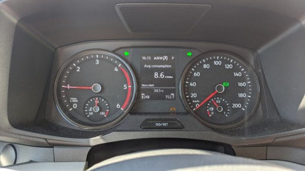 Макар да карахме нашата Grand California доста бързо, най-високият разход, който постигнахме, бе 8.6 на магистрала Струма