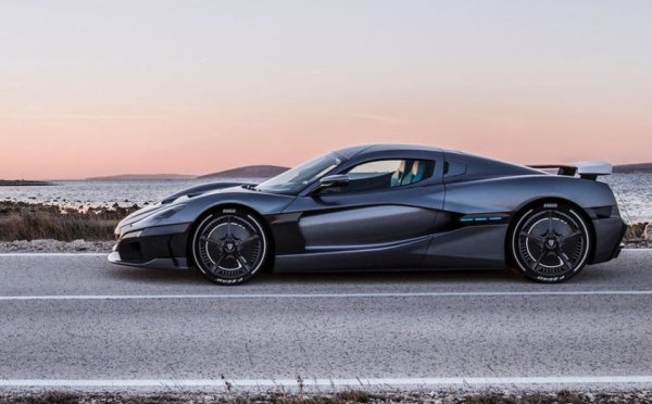 Хърватската компания стартира ударно с първата си хиперкола Concept One, от която бяха произведена 8 бройки, всяка на цена от 1 млн. долара. Благодарение на електромоторите с мощност 1224 к.с. тя ускоряваше от 0 до 100 км/ч за 2,5 секунди. Сега идва с C_Two с 1914 к.с. , която разчита на 4 електромотора - по един на всяко колела. Тя вдига 100 км/ч за 1,8 секунди и струва 1,5 млн. долара, като ще бъдат произведени общо 150 бройки. Максималната скорост е 415 км/ч, а пробегът с едно зареждане трябва да достигне 550 км по новия цикъл WLTP.
