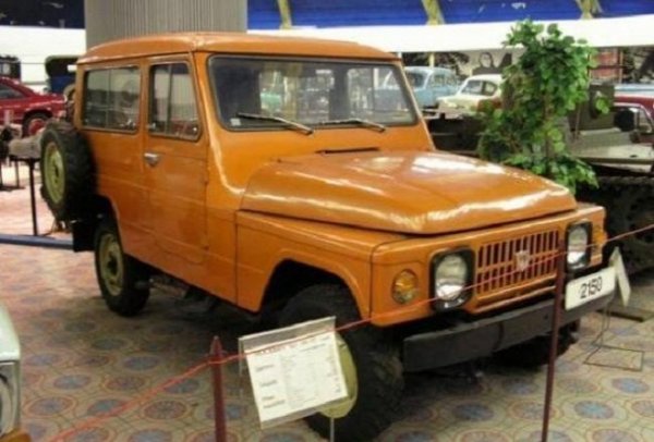 <p>Прототипите на руското автомобилостроене<br /><br />Москвич 2150 от 1972 г</p><br />