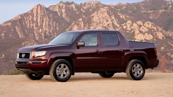 Първото поколение Ridgeline стартира през 2006 г. , а 5,5 процента от първите собственици все още държат пикапа в гаража си.
