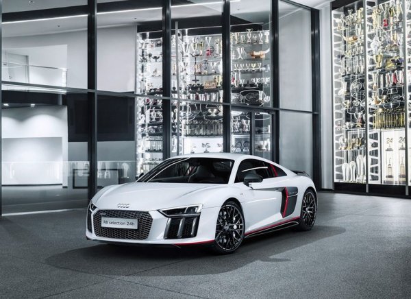 Audi R8 V10 Plus Selection 24h 