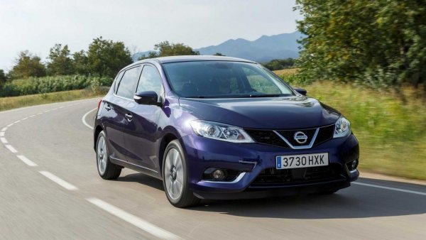 От своя страна Pulsar беше насочен именно към европейските клиенти и показа модерен имидж, свързан с най-новите тенденции на марката. Но пак провал ... Истината е, че колата беше просторна, удобна, задоволителна в завоите, с добри турбодизели на Renault. Всички тези качества обаче не се оказаха достатъчни за високи нива на продажбите. 