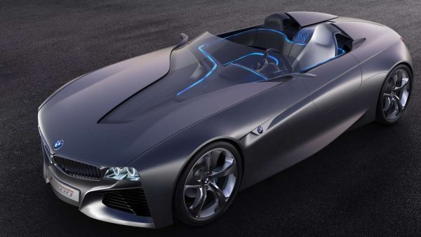 BMW Vision ConnectedDrive е прототип, представен на автомобилния салон в Женева през 2011 г. Машината представи технологии, които трябваше да влязат в употреба при серийните модели, като, например, електрическото задвижване. Що се отнася до асиметрията, тя е ясно видима на предния капак.