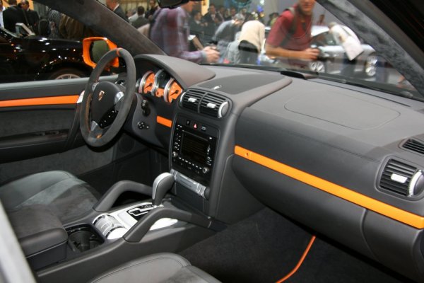 Porsche Cayenne S Transsyberia / Автомобилен салон Париж 2008