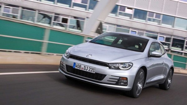 Спортната алтернатива на Golf имаше четири индивидуални седалки, задните от тях предлагаха малко пространство и доста приличен багажник. Резултатът беше страстен компактен модел, много забавен за шофиране, макар и непрактичен и не много евтин. Volkswagen реши да не създава ново поколение и спря да го произвежда през 2017 г.  