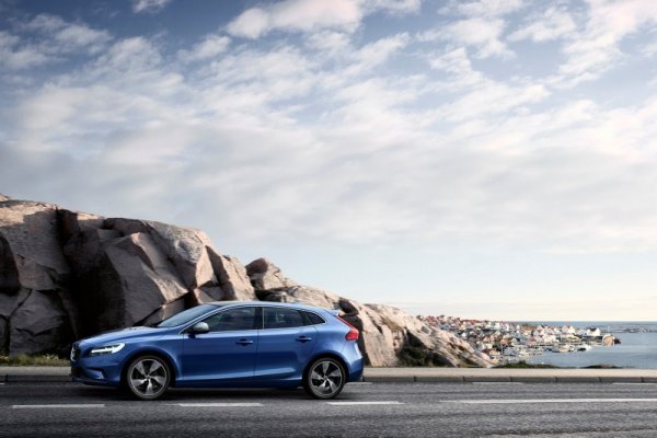 Volvo V40 и V40 Cross Country