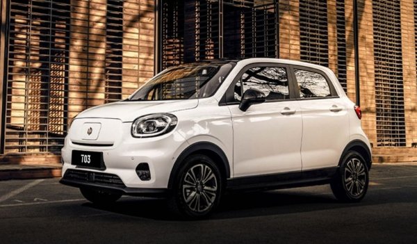 3.6-метровото градско електромобилче предлага 95 коня мощност и до 265 км пробег с едно зареждане срещу цена от почни 20,000 евро. И тук, както и при всички останали нови модели в класацията, една част от цитираните бройки не са продажби, а регистрирани от дилърите демонстрационни автомобили. 
