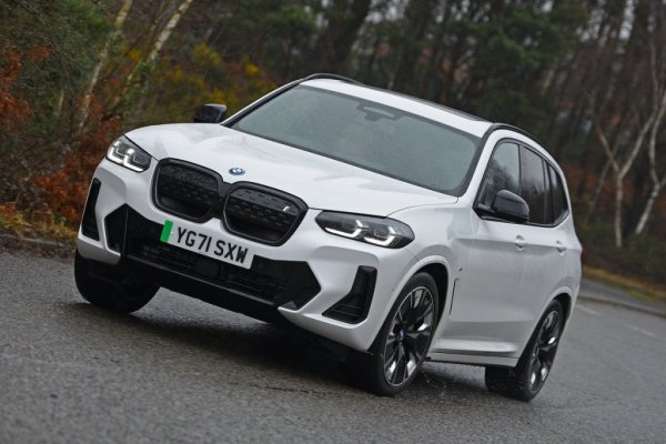 Капацитет на батерията: 74 кВ/ч
Официален пробег: 459 км
Зимен пробег: 341 км
Термопомпа: Да
