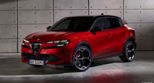 Много марки избират да представят голям луксозен SUV или седан с висок просвет като своя първи в света на електромобилтеи. Alfa Romeo можеше да направи точно това - компанията-майка Stellantis вече произвежда Maserati Grecale Folgore. Но избра да не го направи. Вместо това марката представи по-малък, по-евтин кросоувър, който споделя платформа с единствените за Европа Jeep Avenger и Fiat 600e. Може да се каже, че изглежда по-добре от братовчедите -  с много характерен Alfa нюх. 


Това ще бъде най-малкото превозно средство в гамата на марката и обещава да бъде важен модел в историята на Alf Romeo, независимо дали ще има успех в шоурумите. Клата предлага същото ниво на остър, спортен стил, на който ентусиастите на Alfa отдавна се възхищават.

Проектирането на стилната кола е постижение, собено като се имат предвид аеродинамичните съображения, които трябваше да бъдат взети, за да се постигне пробег от 400 км.Търсенето на пазара на кросоувъри и SUV автомобили от всякакъв размер изглежда ненаситно. И Alfa Romeo беше длъгна да реагира. Като извади точния модел.