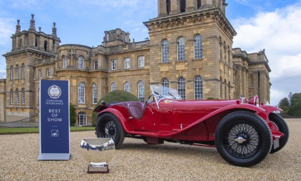 Големият победител в конкурса за елегантност: Alfa Romeo 8C 2300 Monza Spider, с купе от Zagato, използвана от Scuderia Ferrari и карана от митичния Тацио Нуволари
