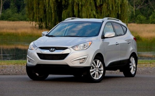 Спрямо 2019: +113%

Масовата марка с втория най-голям ръст за последните години - в реални измерения тези 113% означават над 2,000 регистрации повече сега, отколкото за същия период на 2019. Заслугата е изцяло на SUV гамата на корейците - не само на бестселъра Tucson, но и на Kona, Santa Fe и iX35, който бе просто търговско название за Европа на едно от предишните поколения Tucson. 

Най-търсените модели:
Tucson - 782
i30 - 748
Kona - 374
Santa Fe - 364
i20 - 322
iX35 - 308

